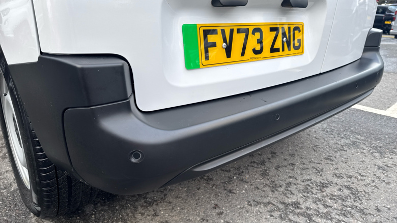 Peugeot Partner E-Standard 800 100kW 50kWh Professional Premium + Van Auto